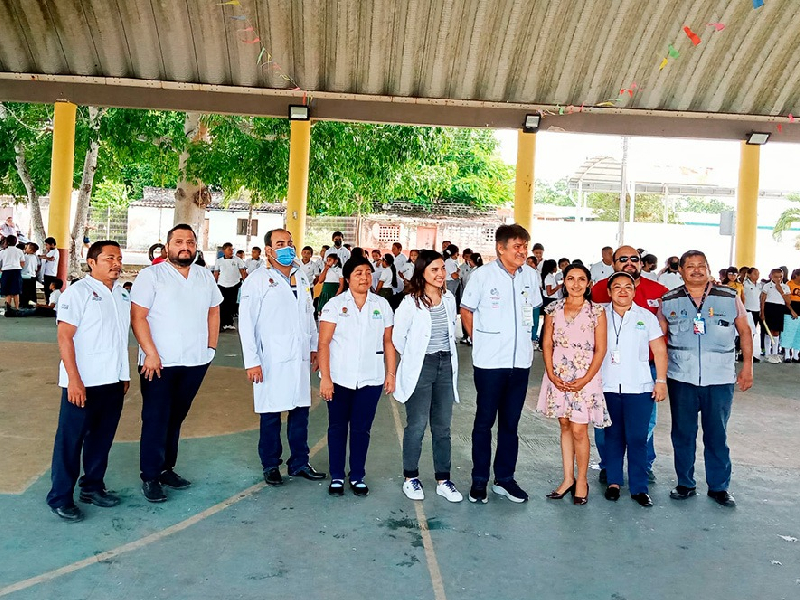 Reconocen méritos sanitarios de escuelas de zona maya