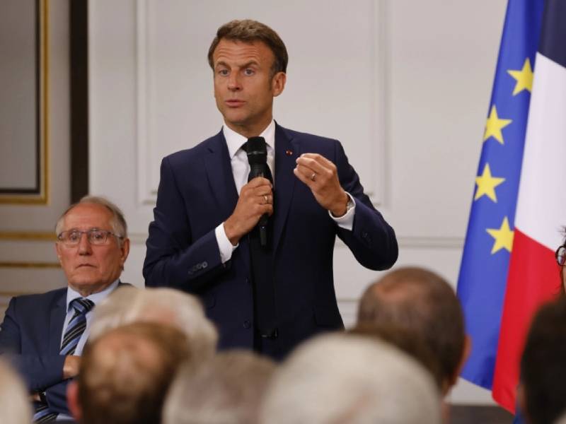 emmanuel macron protestas nahel
