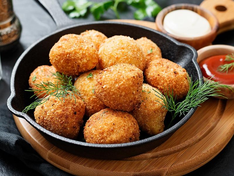 Croquetas de papa.
