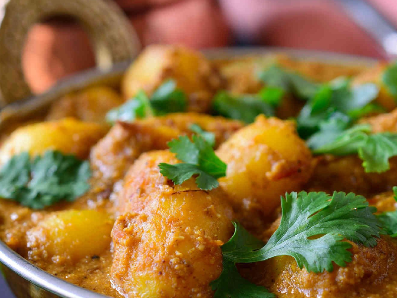 Delicia exótica, papas al curry un viaje se sabores aromáticos