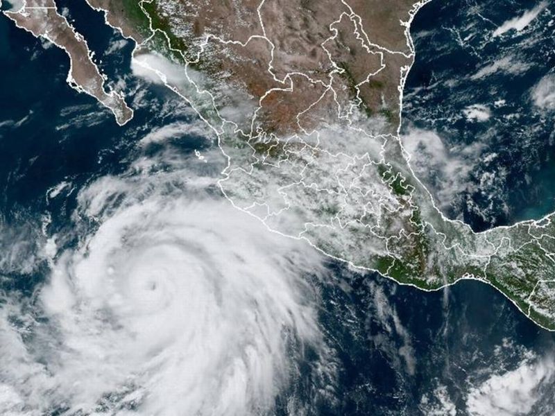 Huracán Hilary.