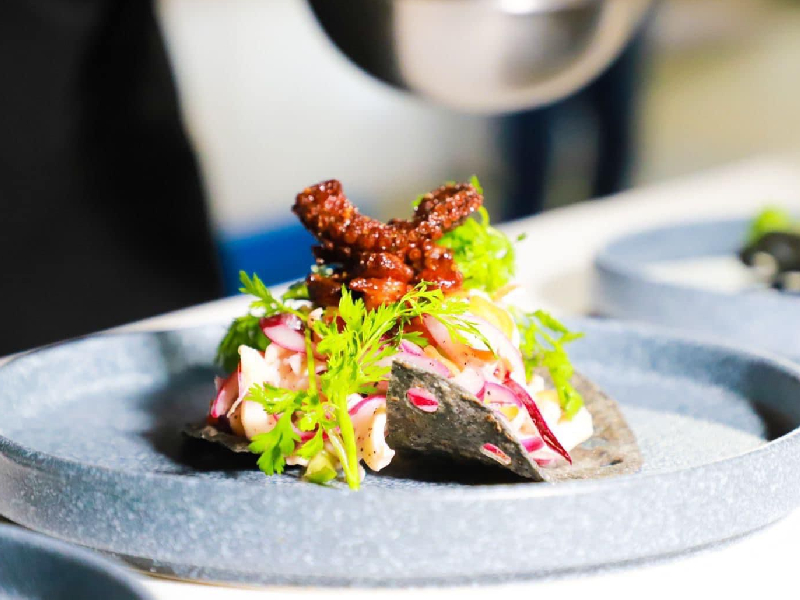Invitan a isleñas e isleños a participar en los Concursos del Ceviche y Coctel Isleño