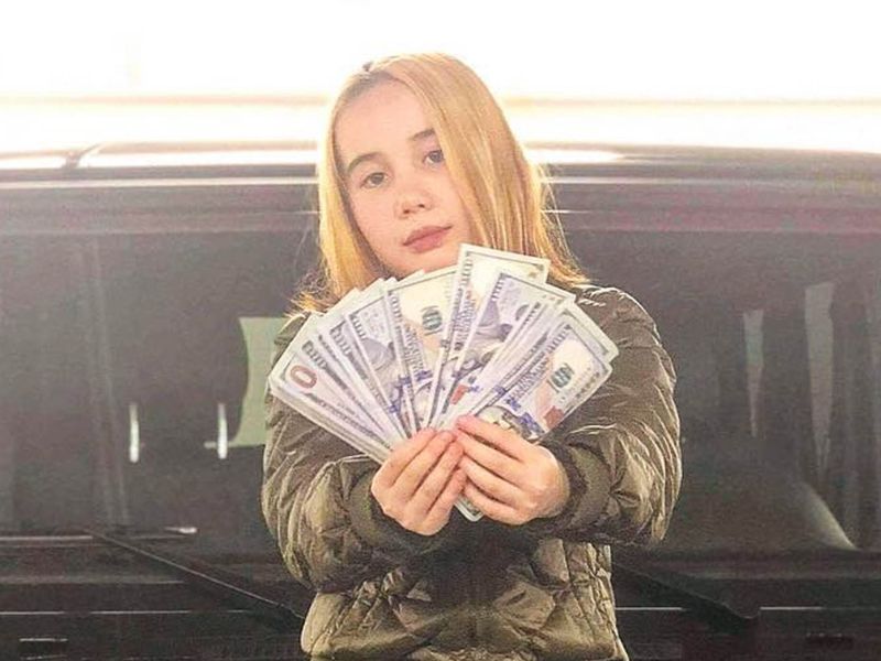 Lil Tay no falleció.