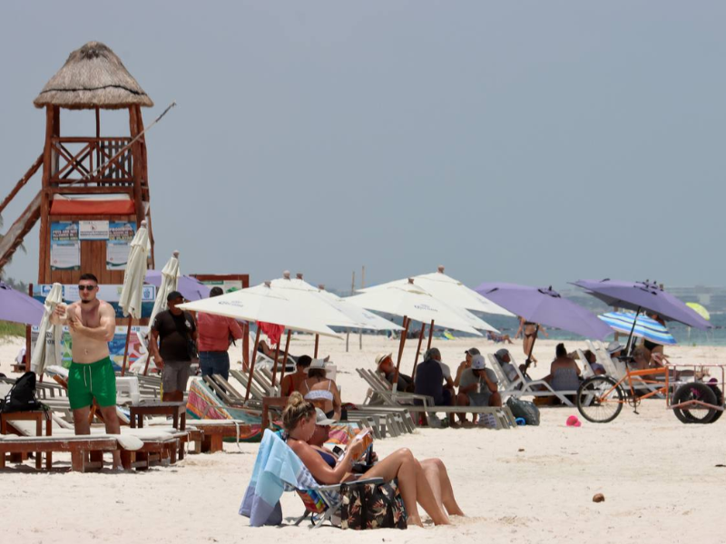 Protección Civil de Puerto Morelos se mantiene atenta ante el intenso calor