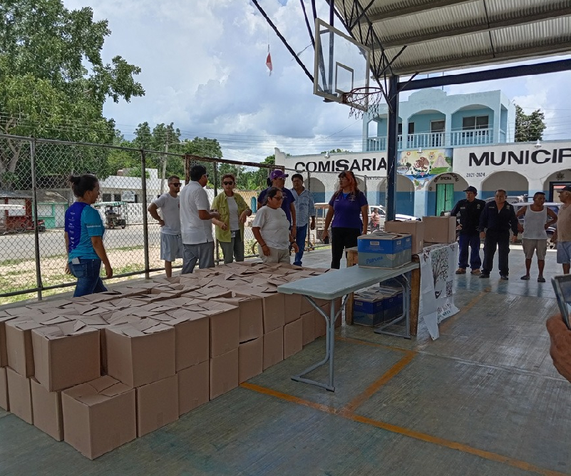 Bahía Príncipe Riviera Maya Resort entrega despensas en X-Can