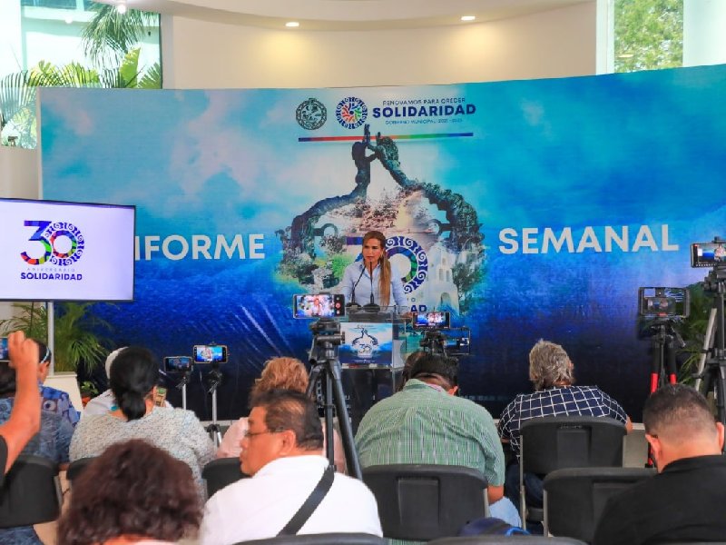 Lili Campos solicita a CFE y Aguakan servicios de calidad