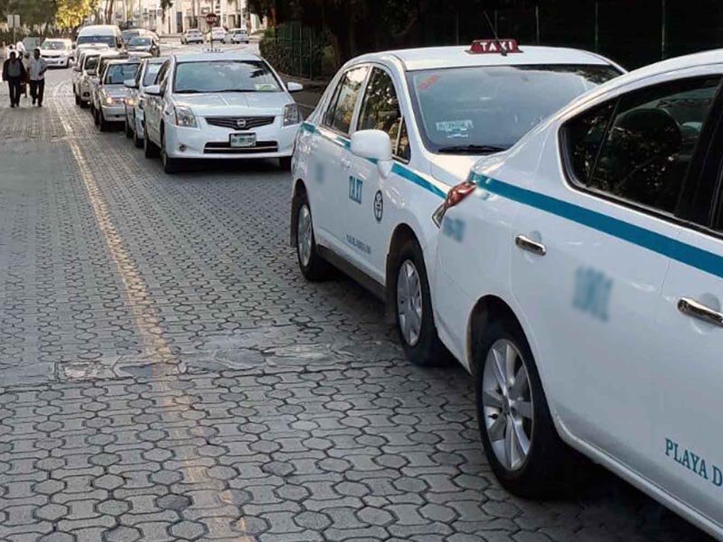 Monitorean a taxistas de Playa del Carmen vía GPS