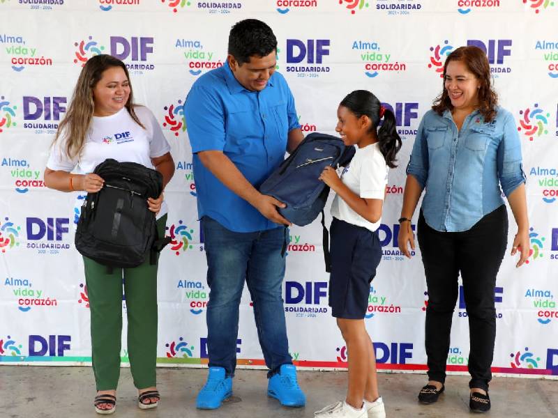 Apoya DIF Solidaridad la educación de infantes y adolescentes en vulnerabilidad