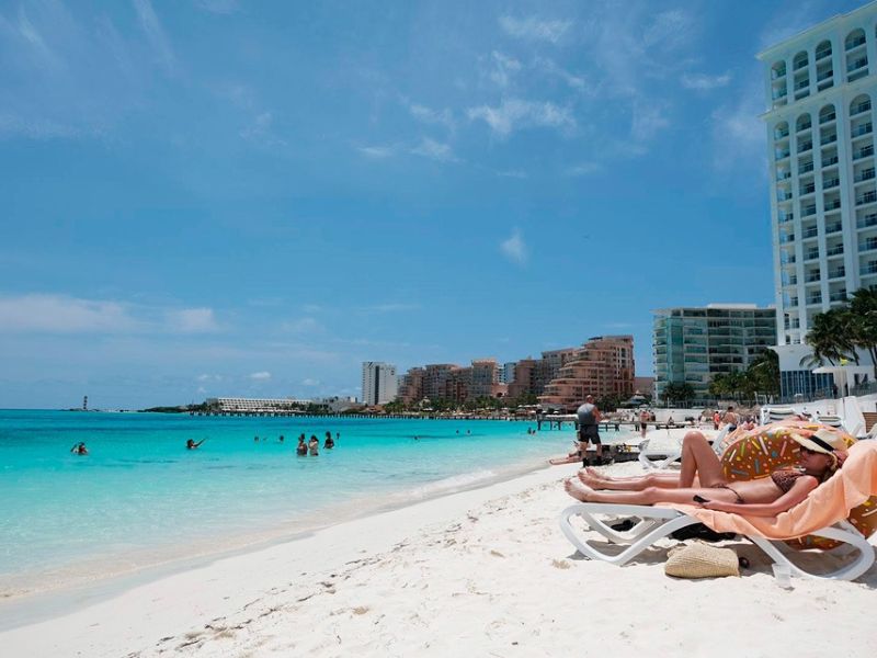 temporada baja de turismo en quintana roo.