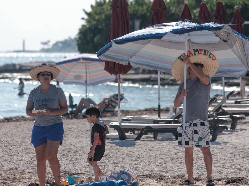Acapara mercado local el turismo en el paraíso