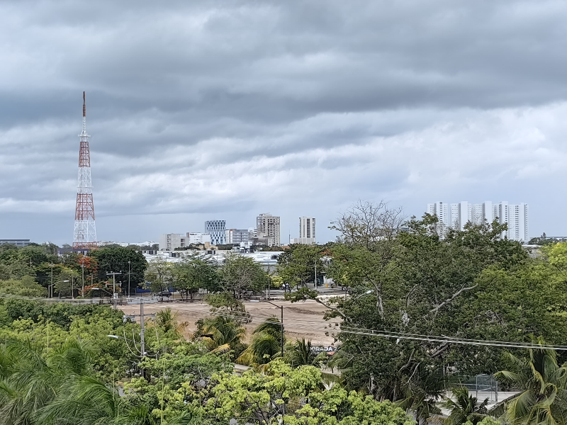 Clima Quintana Roo Cielo nublado con probabilidad de lluvia