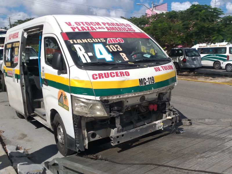 Combis y taxis de Cancún.