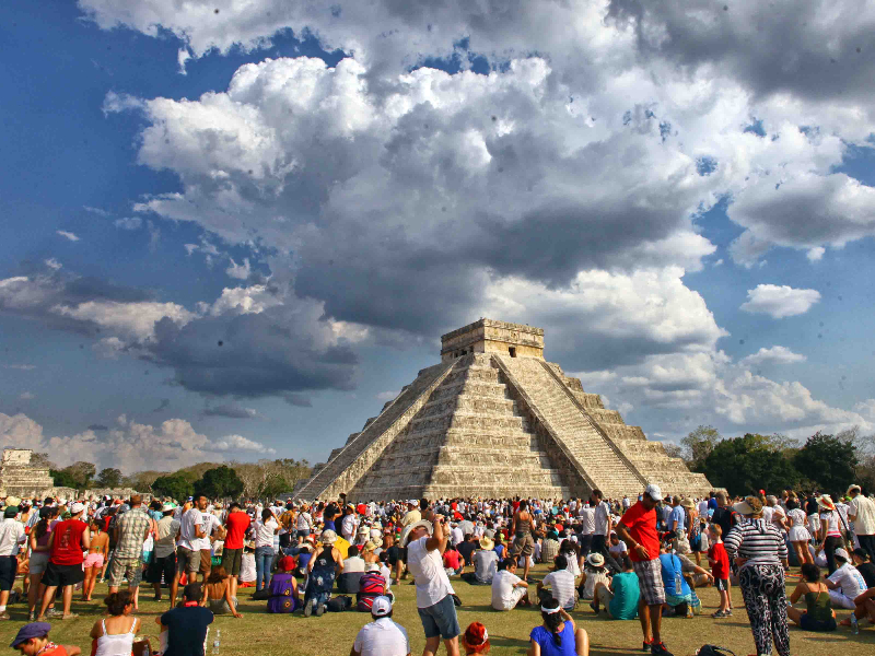 Interés del turismo extranjero por el idioma maya (1)