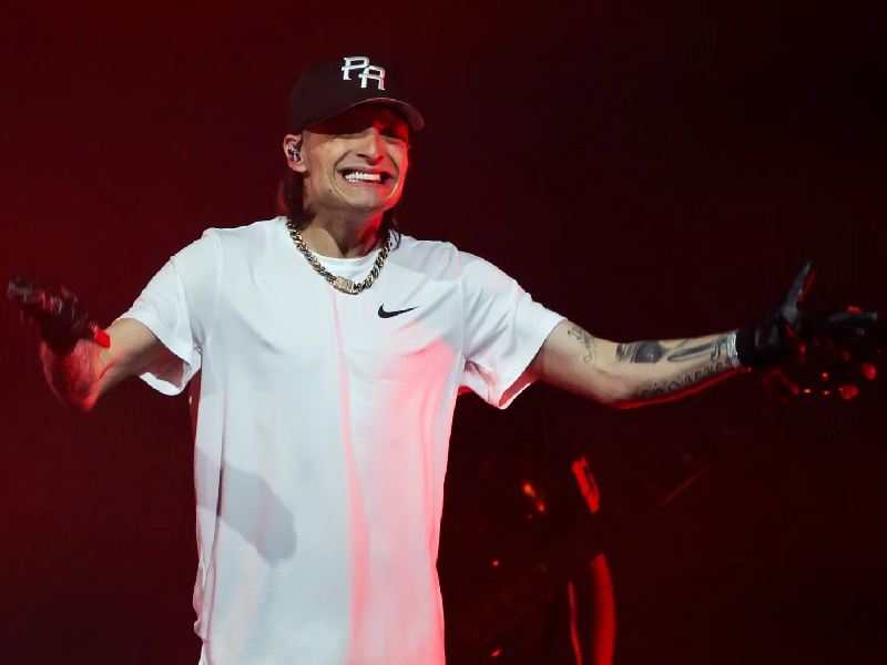 Peso Pluma se presentará en los MTV VMAs; Nicki Minaj los conducirá