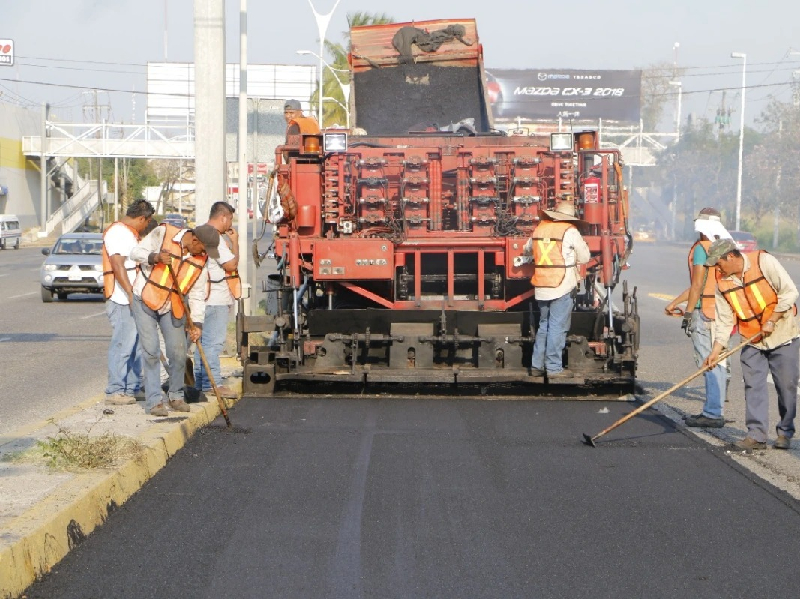 Anuncia Ana Paty obras de repavimentación en Cancún
