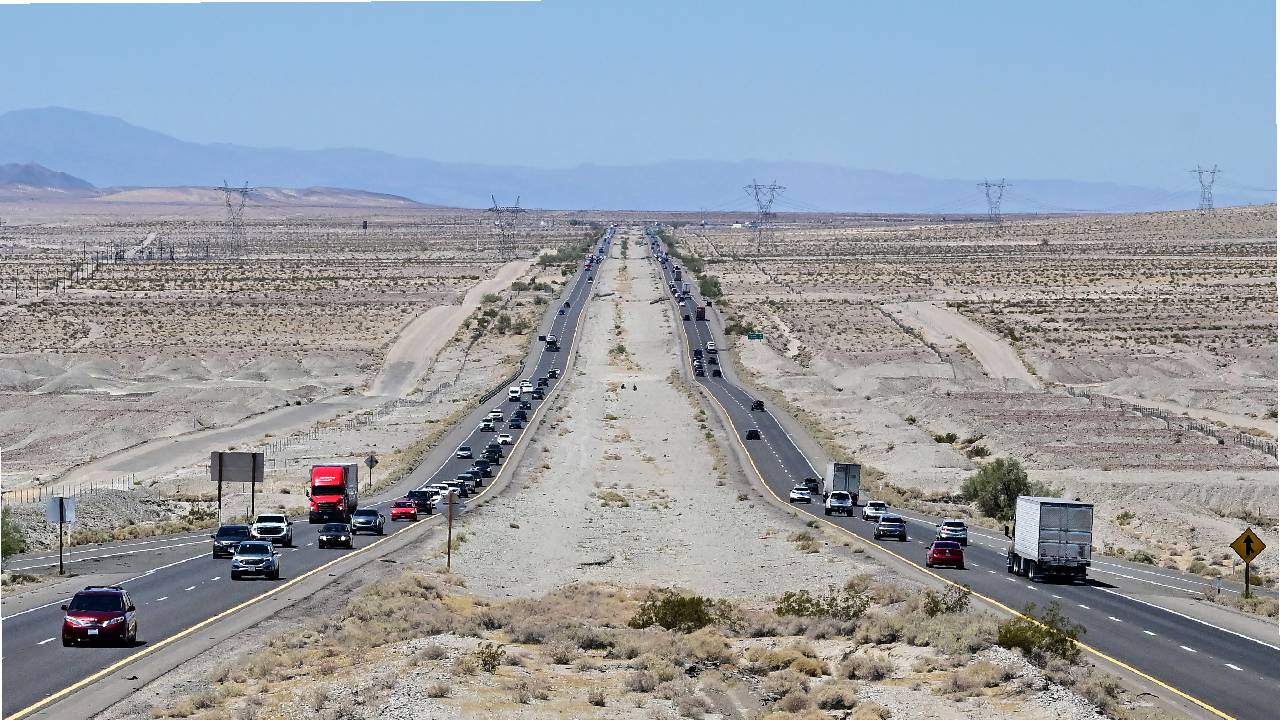 Descubrimiento macabro en el sur de California: seis cuerpos hallados en un remoto cruce del Desierto de Mojave.
