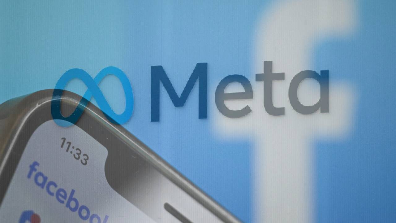 Meta bloqueará mensajes de desconocidos a menores de 16 años, permitiendo únicamente la comunicación con aquellos que ya los sigan o estén conectados.