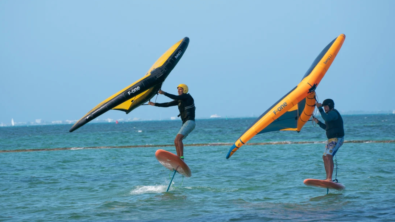 Este evento se ostenta como el más grande de México, ya que reúne a veleristas de Kitesurf, Windsurf, Wingfoil, Optimist e ILCA.