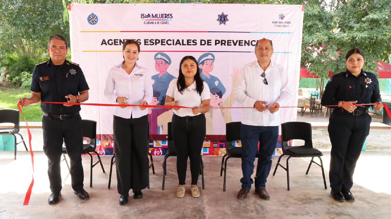 El gobierno gobierno Municipal de Isla Mujeres promueve la cultura de la paz a través del taller 'Agentes Especiales de Prevención' en Ciudad Mujeres.