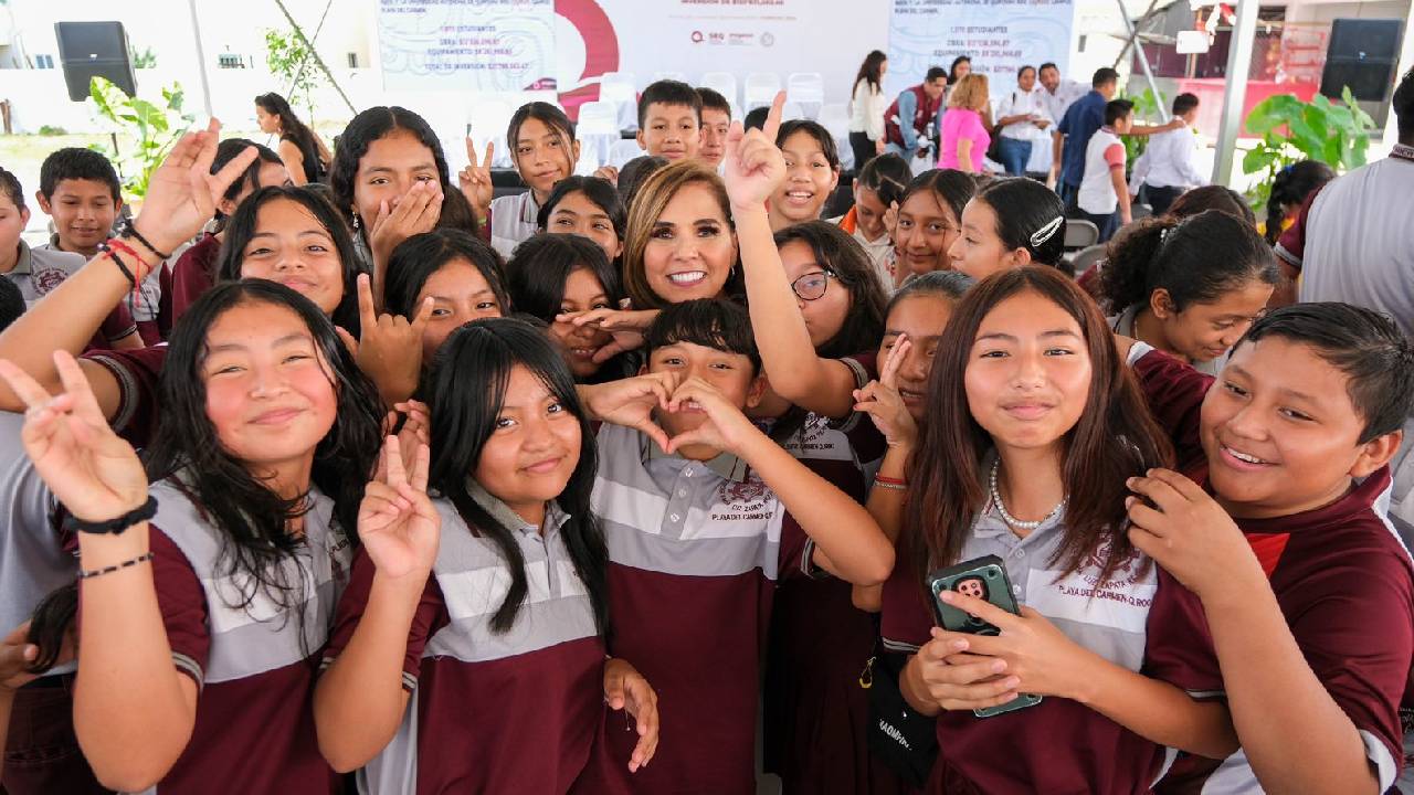Los beneficios alcanzan a 14 mil 500 estudiantes de educación básica, media superior y superior.