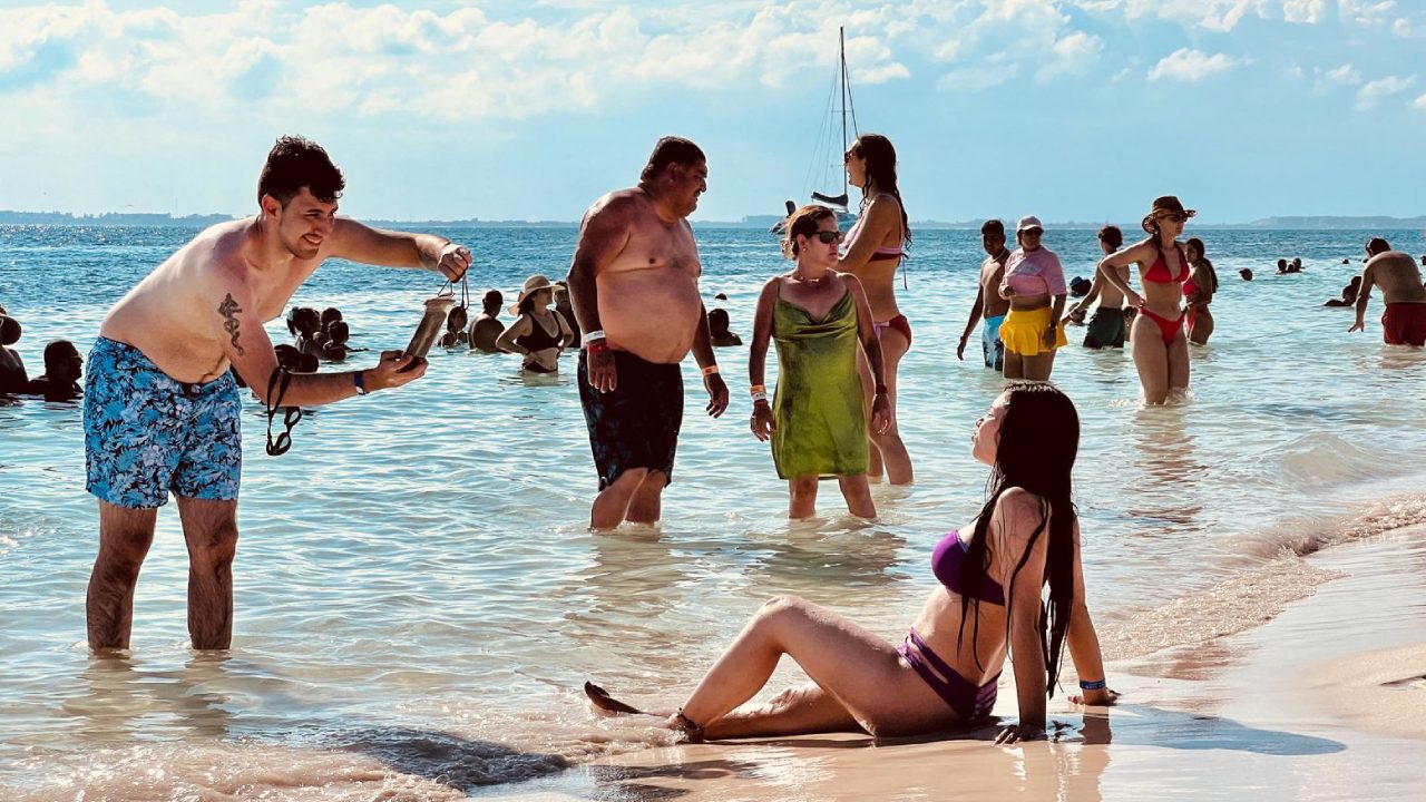 Isla Mujeres Pueblo Mágico cerró el 2023 con más de 1,413 habitaciones de hotel.