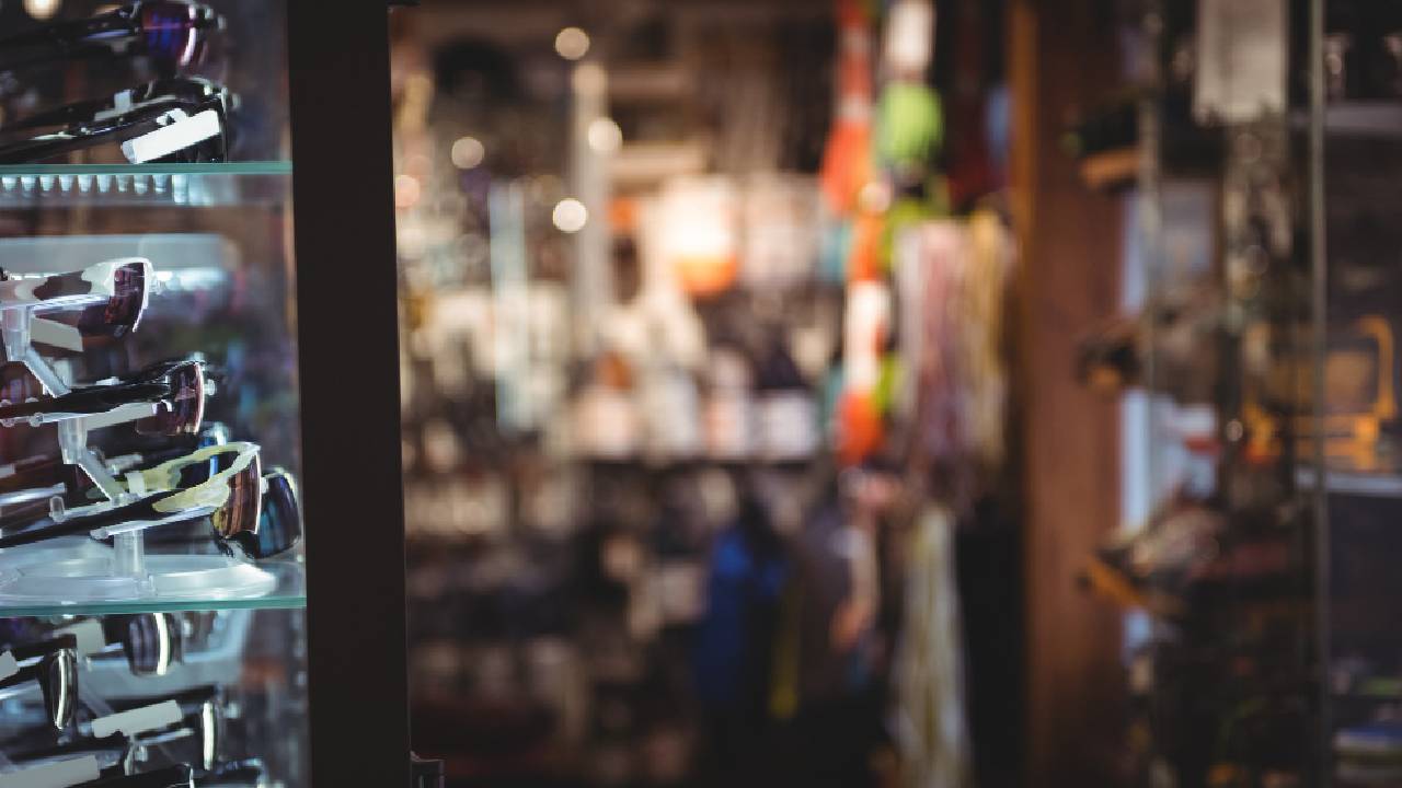 Una tienda de armas fotografiada en el extranjero.