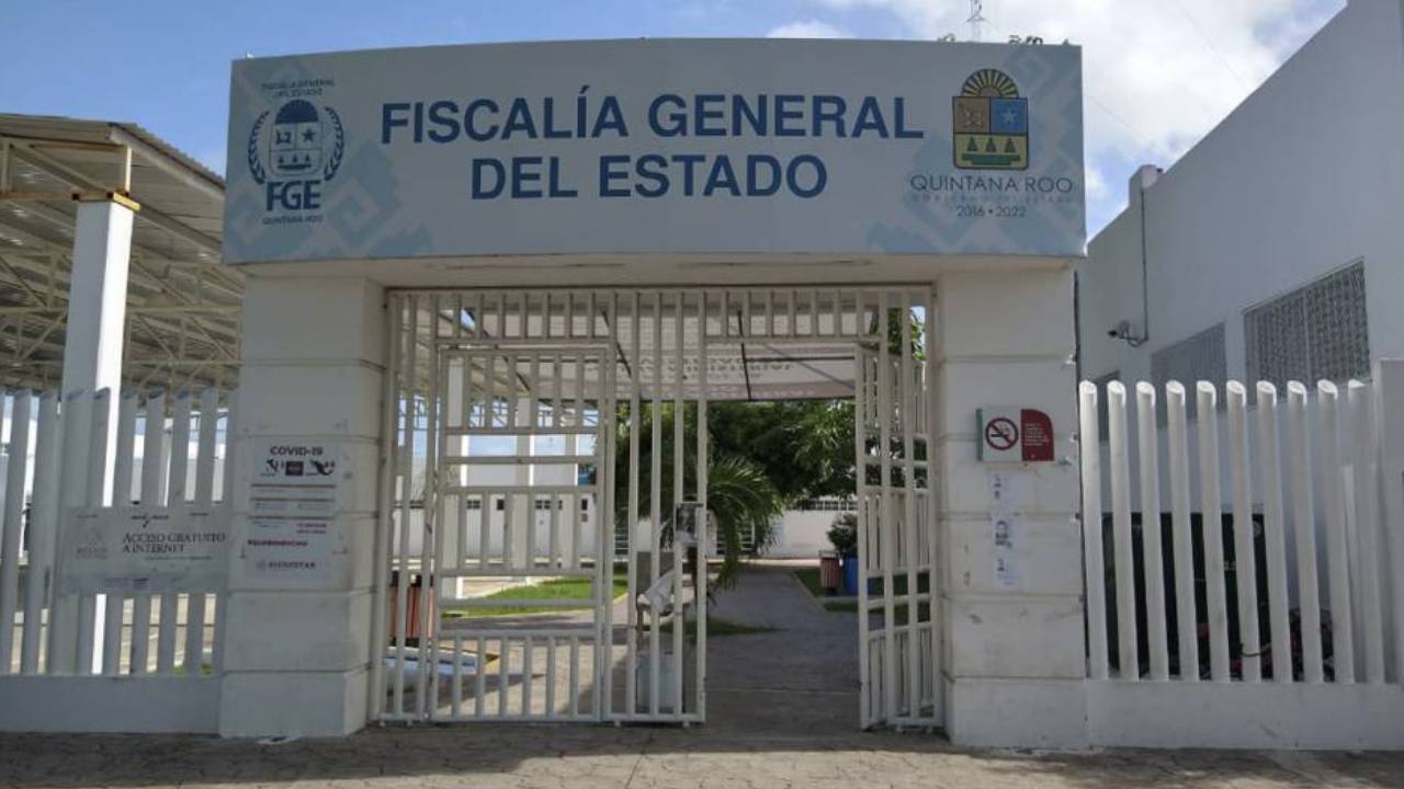 Fachada de las instalaciones de la Fiscalía General de Quintana Roo.