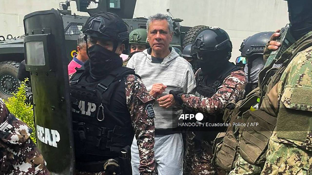 Llegada del exvicepresidente Jorge Glas a la prisión de Máxima seguridad La Roca, en Guayaquil.