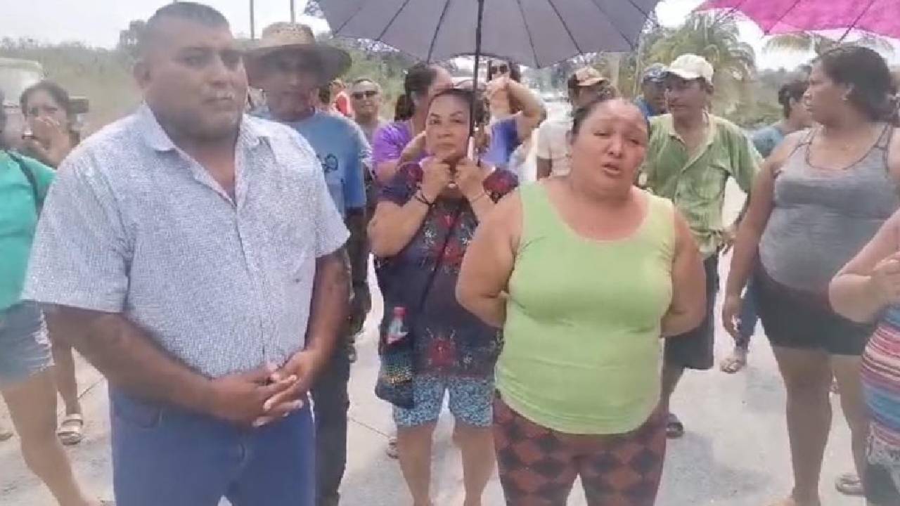 Bloqueos de habitantes de comunidades.