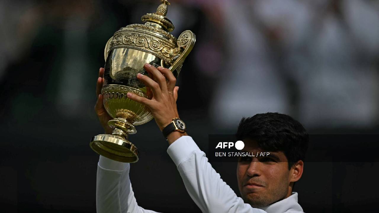 Alcaraz vence a Djokovic.