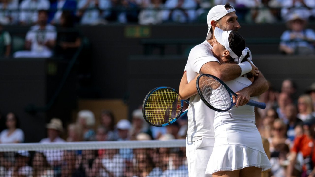 La dupla de tenis formada por Giuliana Olmos, de 31 años, y Santiago González, de 41.