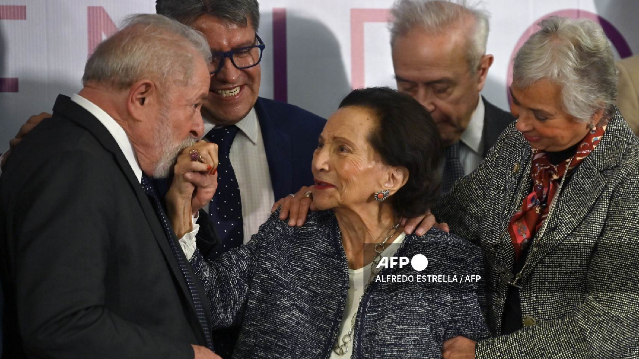 Ifigenia Martínez falleció el sábado.