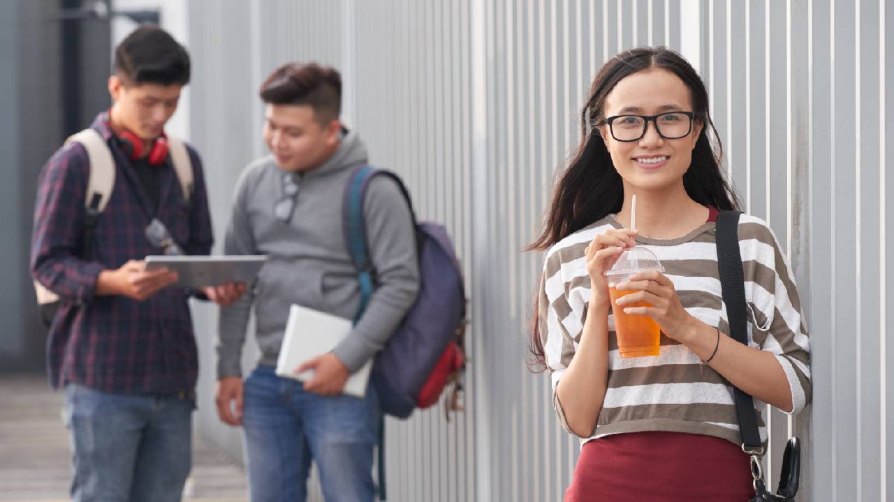 Becas para estudiantes en Benito Juárez.
