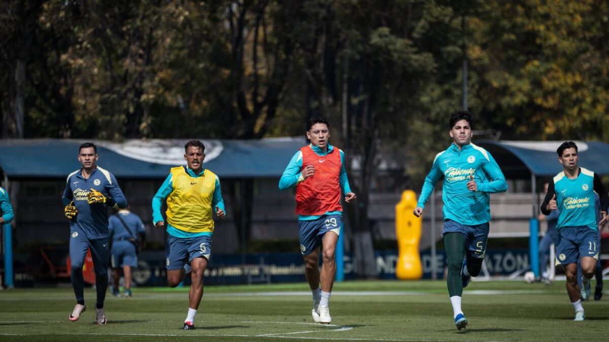 América se enfrenta al Querétaro.