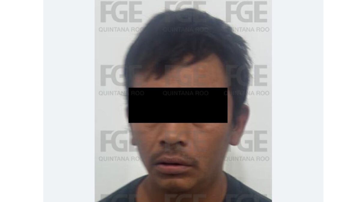 La policía logró el arresto de un hombre en Tulum.