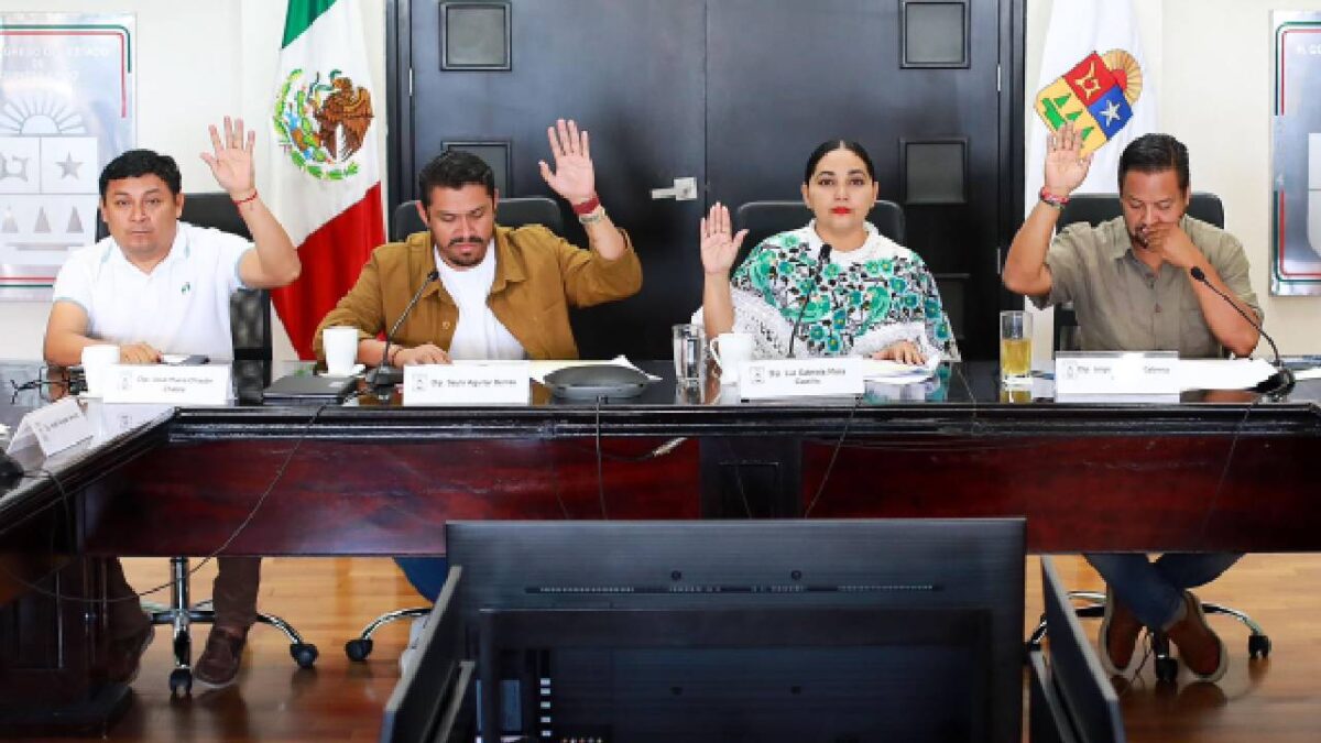 Sesión legislativa en Quintana Roo.