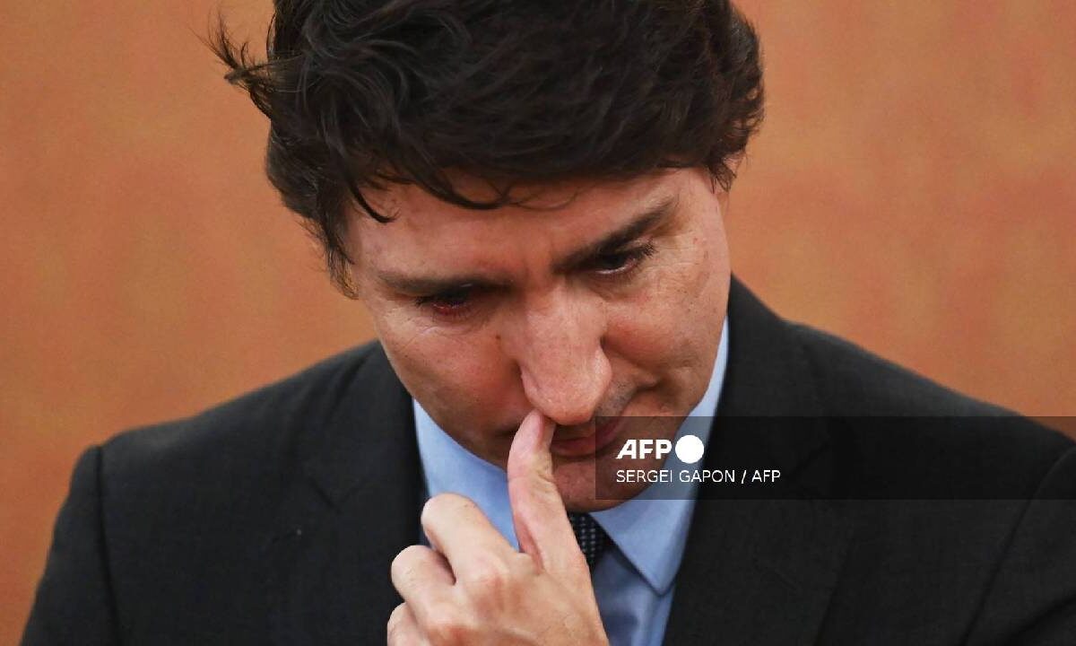 Dimite Justin Trudeau.