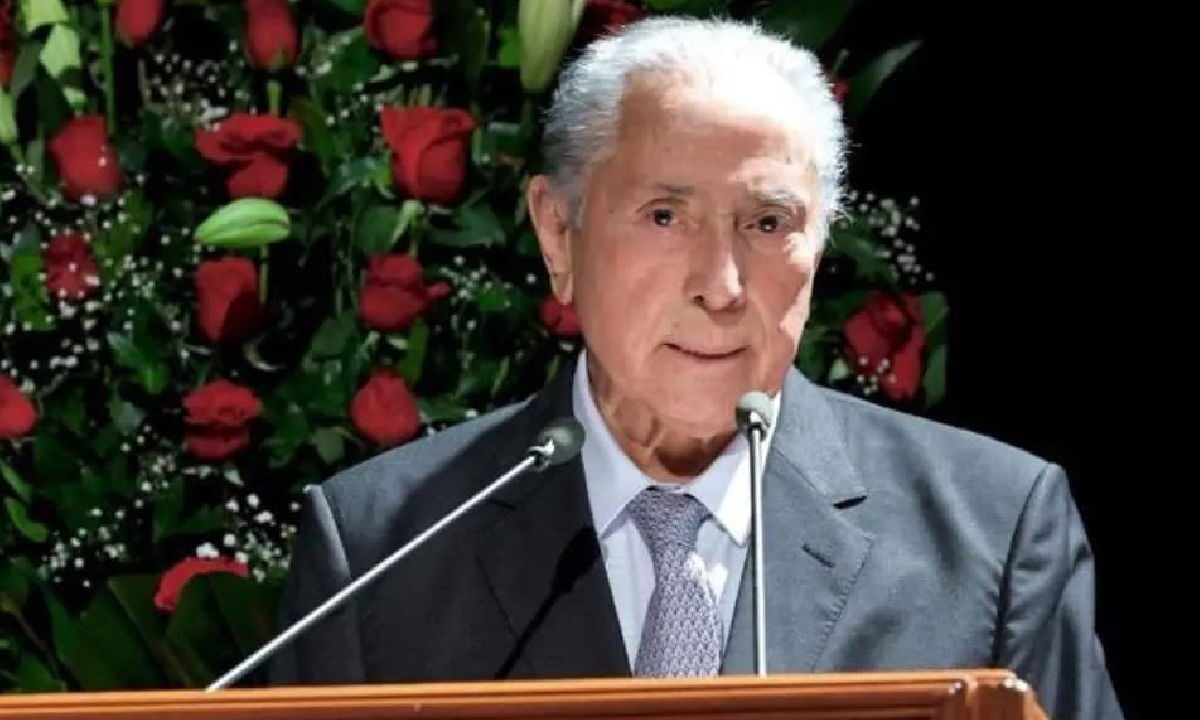 Muere Joel Ayala Almeida.
