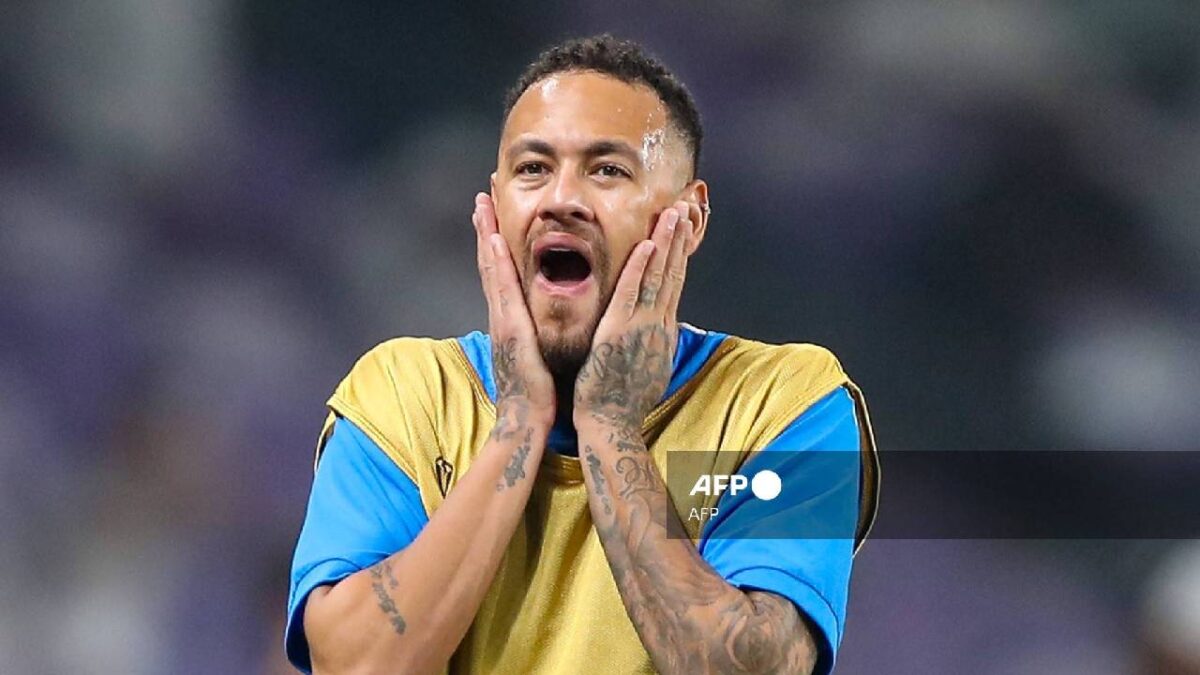 Neymar anuncia que en 2026 dejará a la selección.