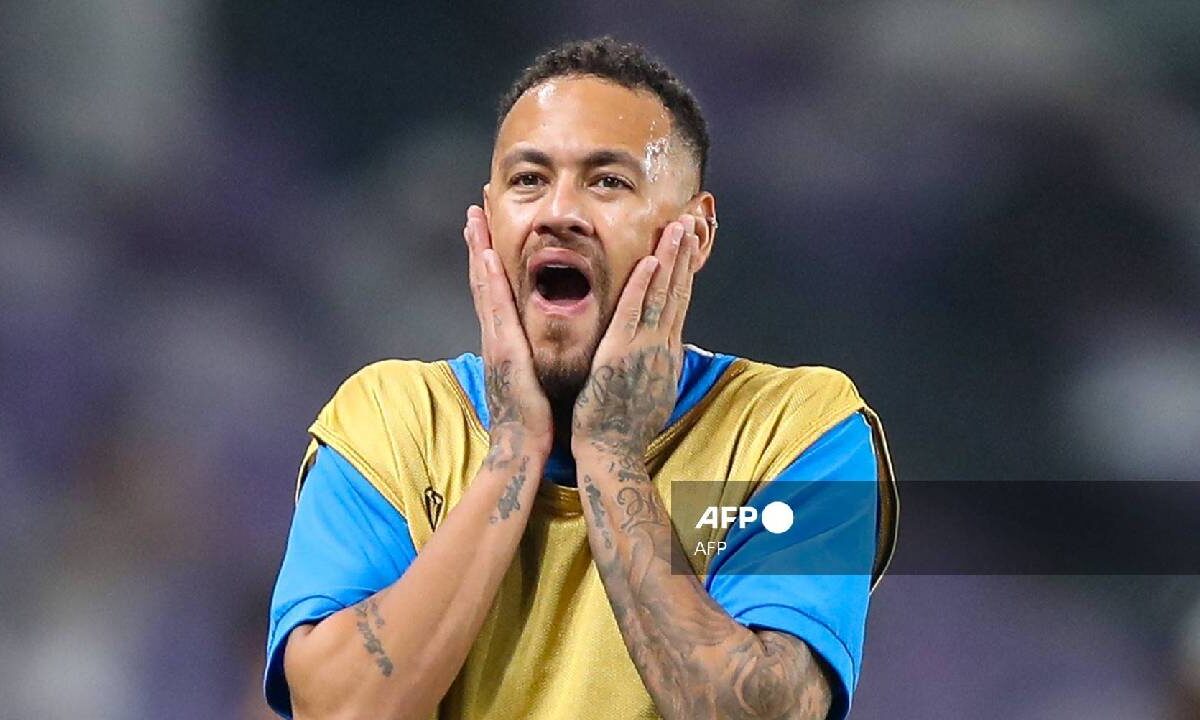 Neymar anuncia que en 2026 dejará a la selección.
