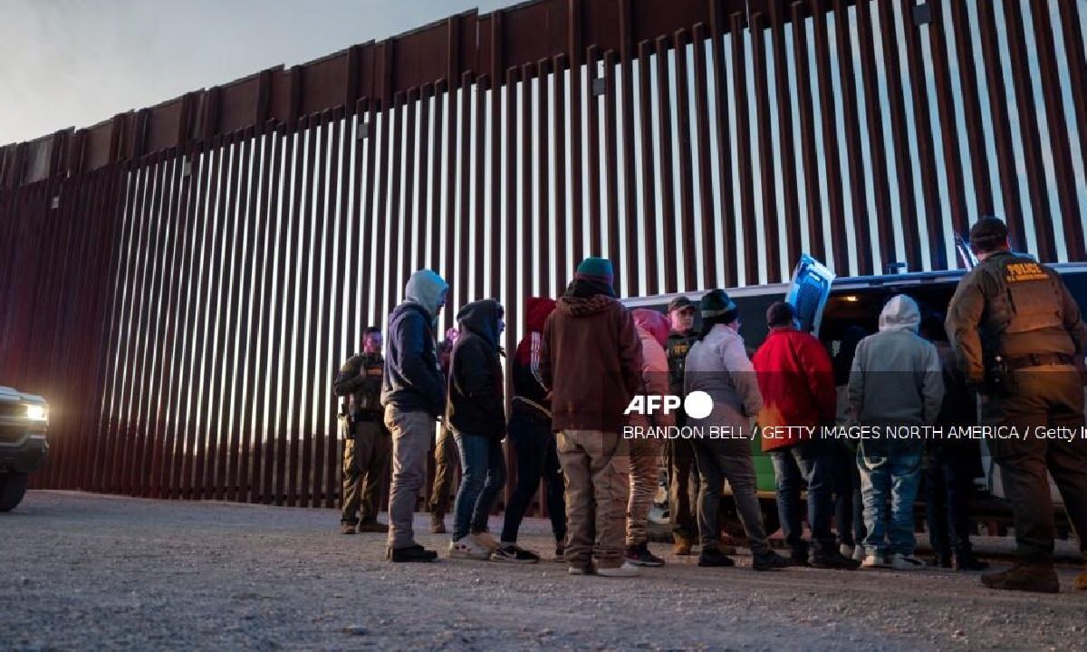 Migrantes deportados se enfrentan a muchos problemas.