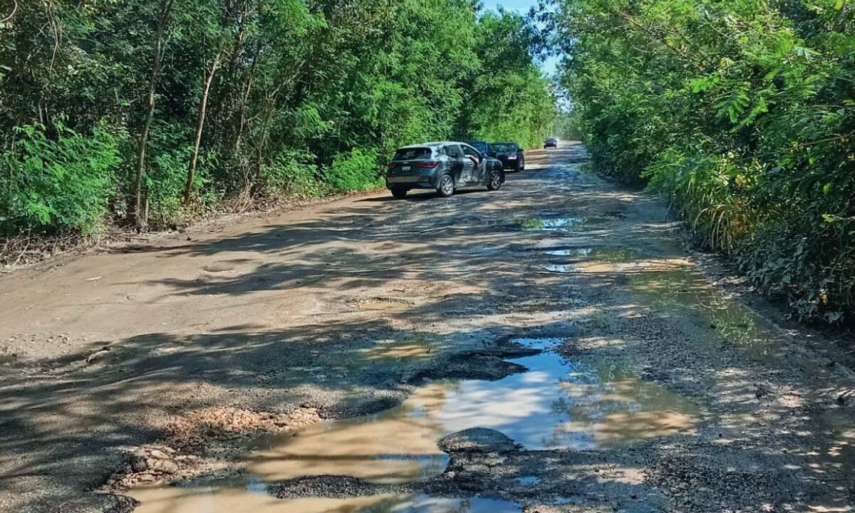 Carretera hacia Holbox, Quintana Roo.