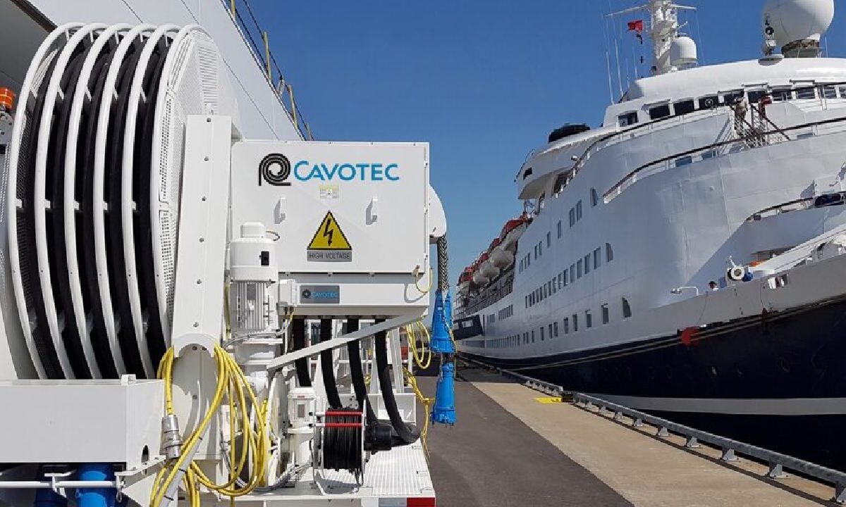 Imagen ilustrativa de energías limpias para cruceros en Quintana Roo.