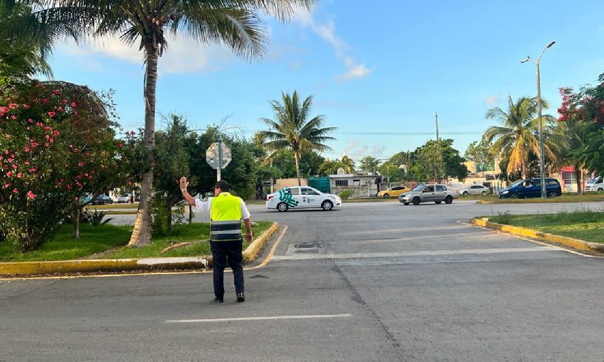 Continúan algunos cierres viales.