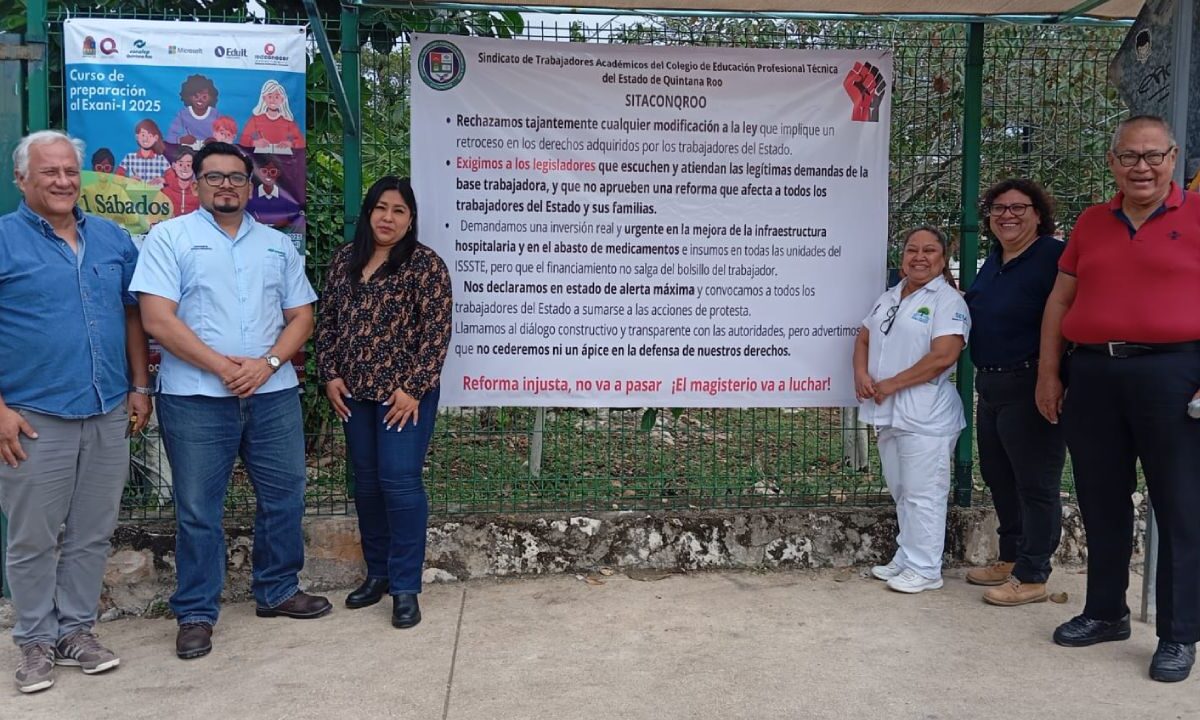 Integrantes del SITACOBAQROO.