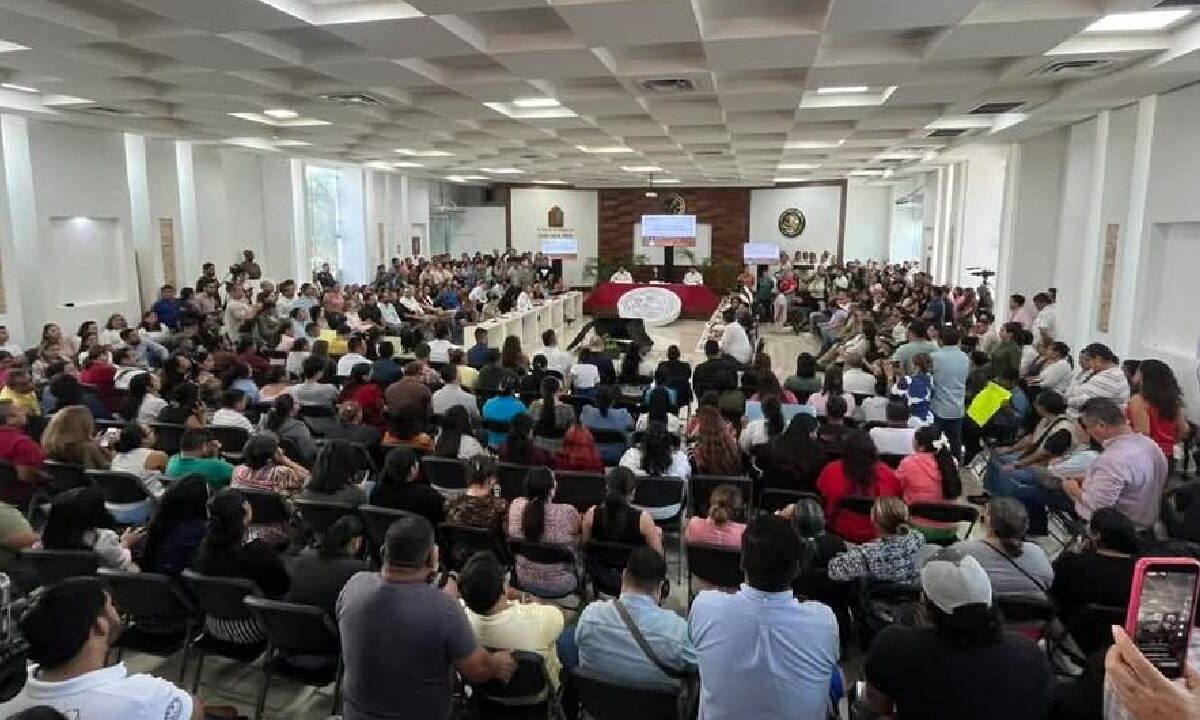 Últimas noticias. Avalan cambio de nombre de Solidaridad a Playa del Carmen.