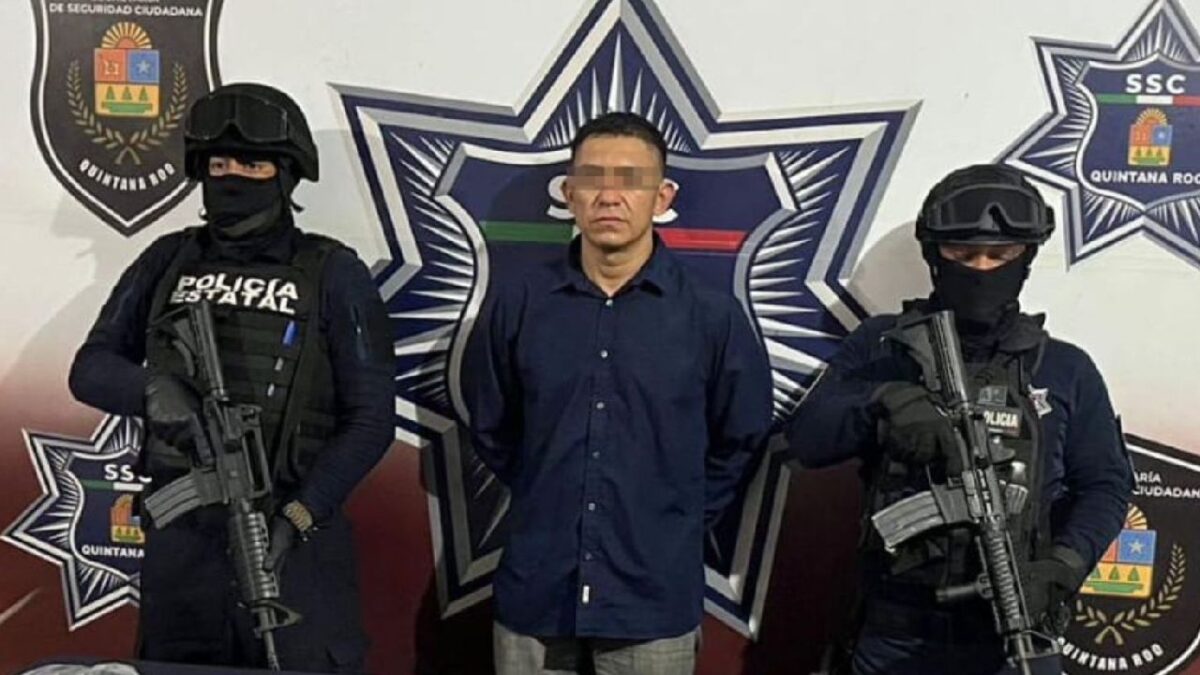 El detenido en Cancún manejaba una moto rovada.