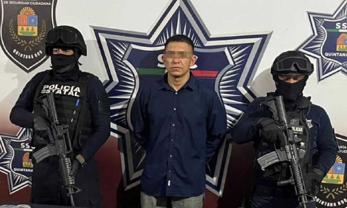 El detenido en Cancún manejaba una moto rovada.
