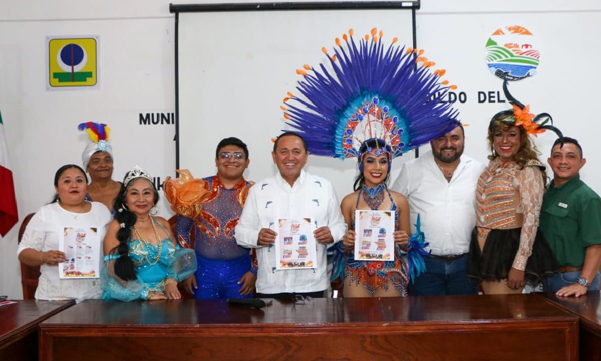 Eligen a los reyes del carnaval de Lázaro Cárdenas.