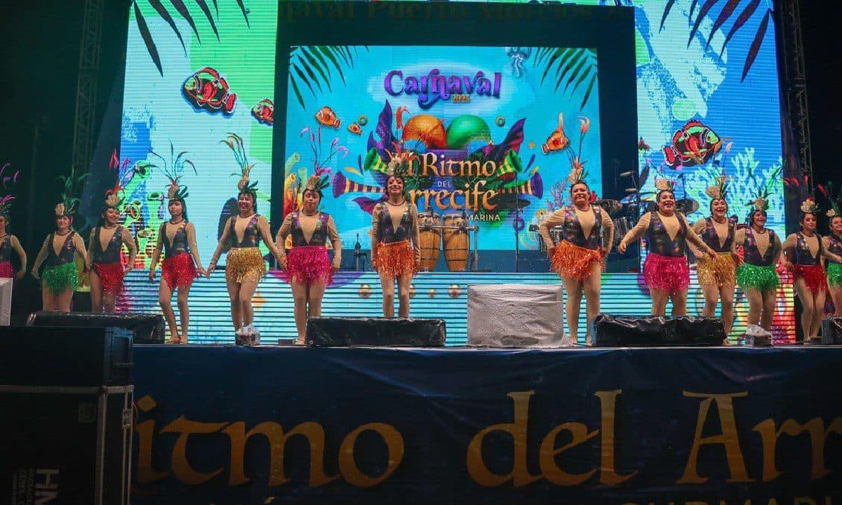 Carnaval de Puerto Morelos, fiesta y alegría.